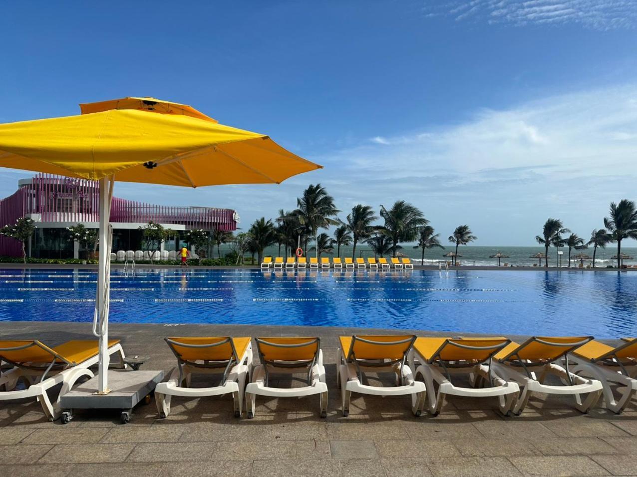 Oceanami Resort & Beach Club Long Hải Exterior foto